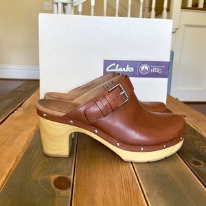 Clarks Ledella York Clogs